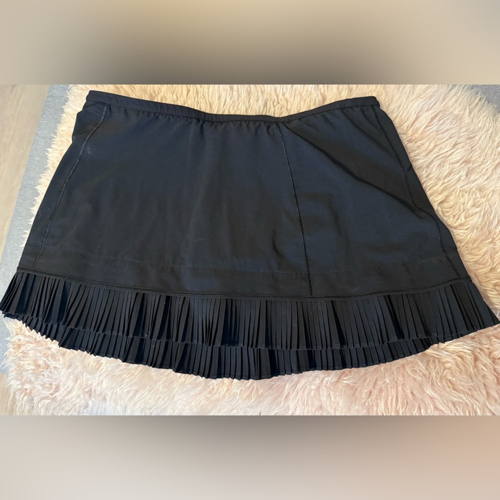 Lululemon Athletica Black Skater Mini Skirt